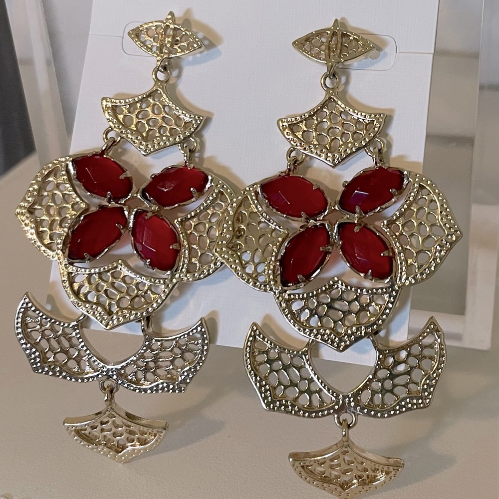 Kendra Scott HTF vintage Evie’s 🩷